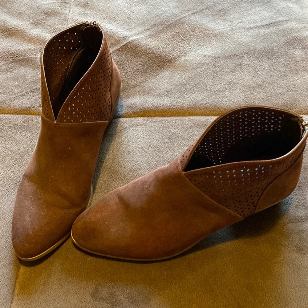 Cognac colored booties